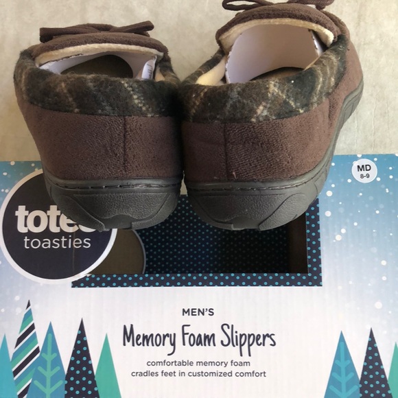 Totes Toasties Totes Men’s Brown Cream Memory Foam Slippers Size M (8-9) - Picture 4 of 11